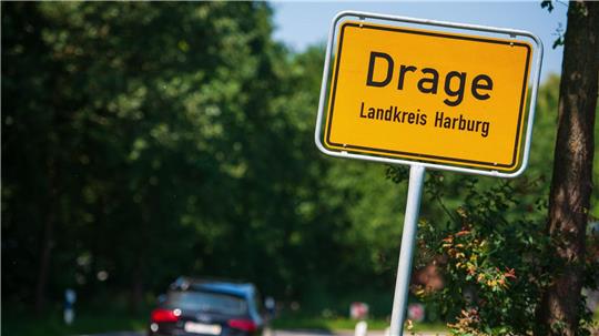 Immer wieder werden in der Elbe Knochenteile gefunden, ein Zusammenhang mit dem Verschwinden einer Familie 2015 bei Drage ist diesmal unwahrscheinlich. (Archivbild)