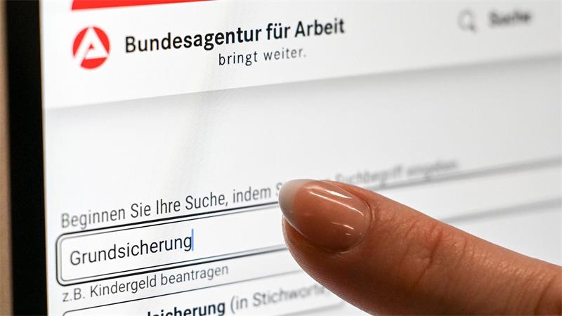 Zehn-Punkte-Plan von Bas und Dobrindt gegen Sozialbetrug Immer wieder wird Grundsicherung in betrügerischer Absicht beantragt. (Symbolfoto)