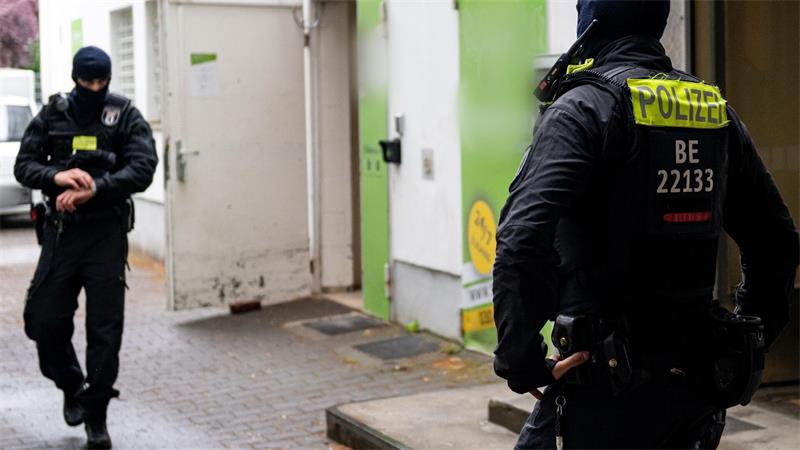 Schon wieder tödliche Schüsse in Berlin - Sorge wächst In Berlin gibt es zwei Sondereinheiten, die sich mit Schusswaffengewalt beschäftigen. (Archivbild)