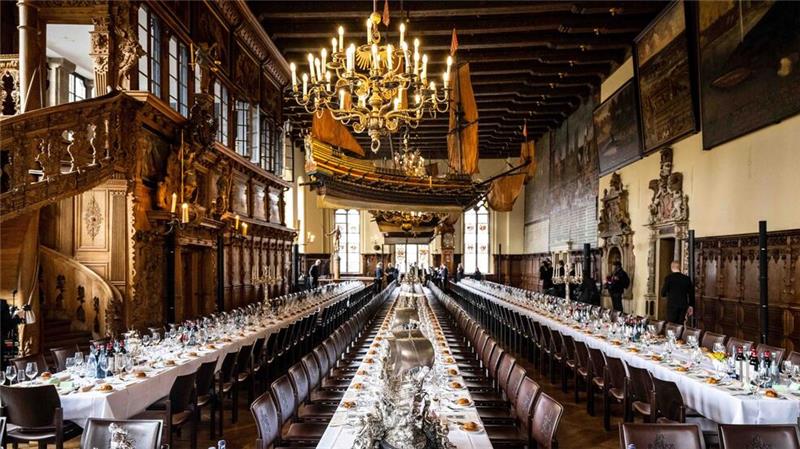 In Bremen steht die 481. Schaffermahlzeit bevor. Die Spendenveranstaltung ist eines der ältesten Freundschaftsmahle der Welt. (Archivbild)