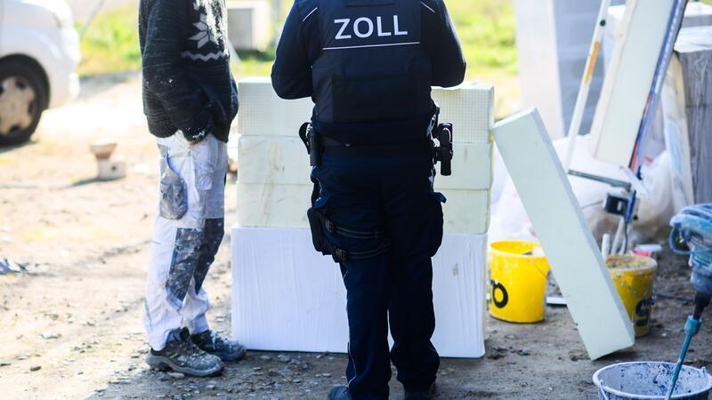 323 Delikte bei Kontrollen gegen Schwarzarbeit festgestellt In Bremen wurden fünf Baustellen kontrolliert. (Symbolbild)