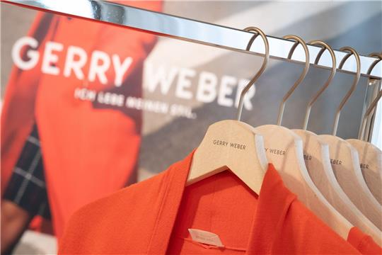 In Deutschland hatte Gerry Weber im Juni angekündigt, 122 der 171 eigenen Geschäfte und Outlets bis Ende September im Zuge der Sanierungsbemühungen aufzugeben.