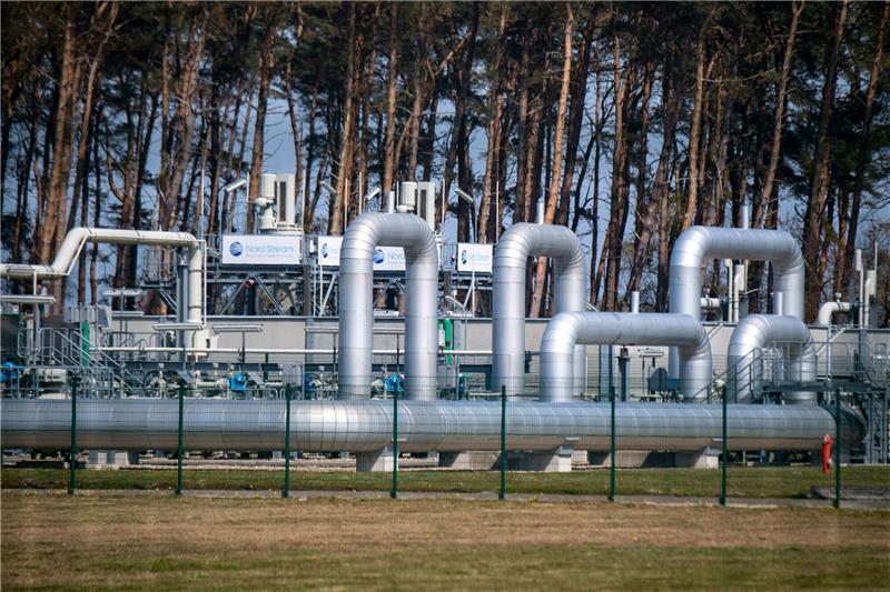 In Deutschland kommt seit Mitte Juni weniger Gas aus Russland an - der Energiekonzern Gazprom begründet das mit einer fehlenden Turbine.