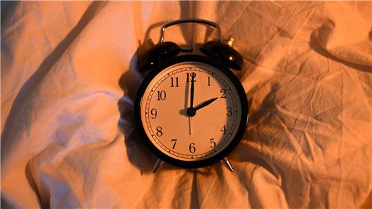 In Deutschland und den meisten Ländern Europas gilt wieder die Sommerzeit (Symbolbild) 