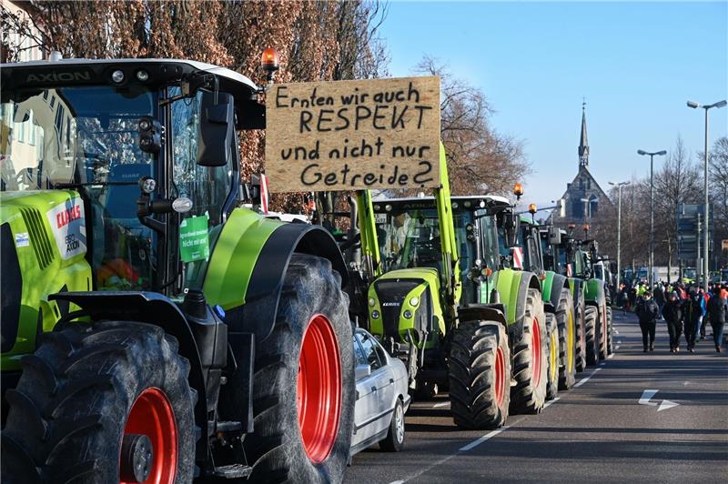 Warum Landwirte in Europa protestieren In Deutschland war der Protest am geplanten Ende der Subventionen etwa für Agrardiesel entbrannt.