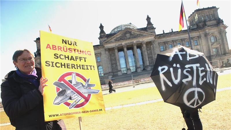 In Deutschland wird immer wieder gegen Atomwaffen demonstriert. (Archivbild)