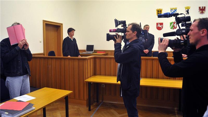 In Deutschland wurde der sogenannte Maskenmann bereits wegen drei Kindsmorden verurteilt. (Archivbild)