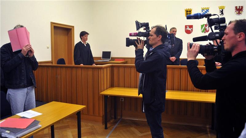 Lebenslang für deutschen „Maskenmann“ für Mord in Bretagne In Deutschland wurde der sogenannte Maskenmann bereits wegen drei Kindsmorden verurteilt. (Archivbild)