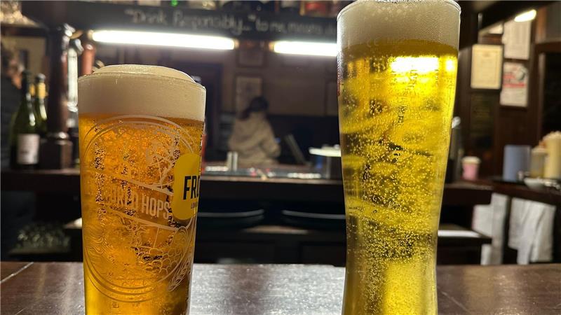 In Dundonald kann das klassische Pint schon bald neben einer Lidl-Filiale genossen werden. (Archivbild)