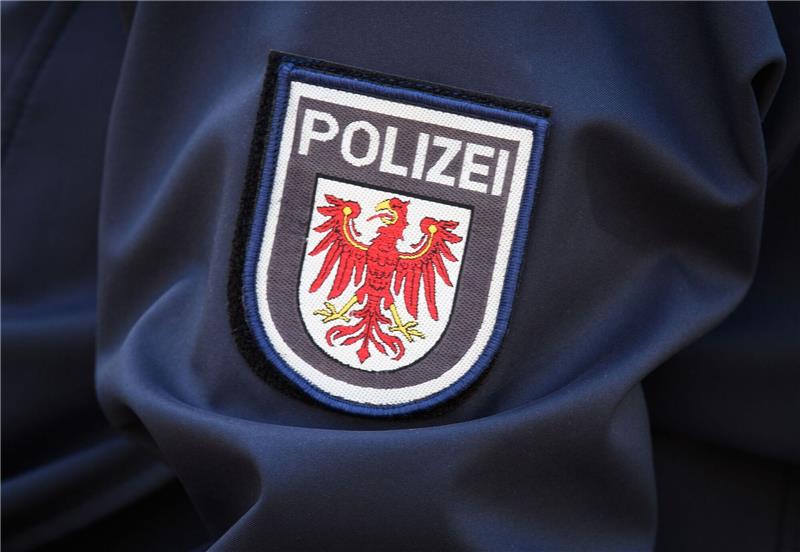 In Frankfurt (Oder) sei die Wohnung einer nicht verdächtigen Person am 25. Mai durchsucht worden, erklärte eine Sprecherin der Bundesanwaltschaft in Karlsruhe.