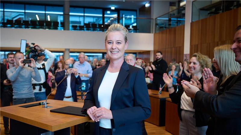 In Gelsenkirchen siegte die SPD-Politikerin Andrea Henze über den AfD-Herausforderer.