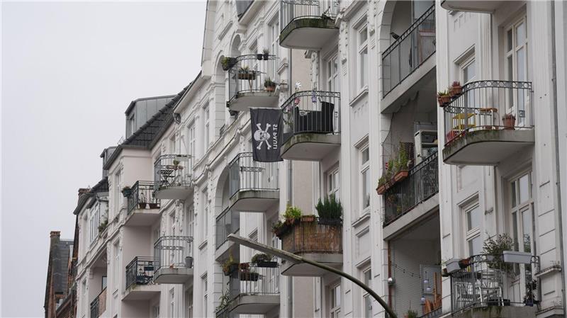 IfW Kiel: Preisverfall von Immobilien hat sich abgeschwächt In Hamburg haben Wohnungskäufer vergangenes Jahr durchschnittlich weniger Geld als 2023 gezahlt. (Illustration)