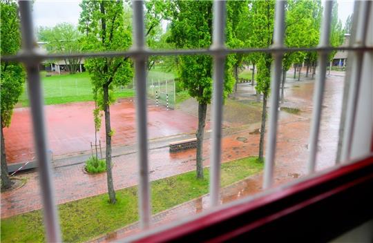 In Hameln sind derzeit 387 Jugendliche und Heranwachsende inhaftiert. Foto: Julian Stratenschulte/dpa