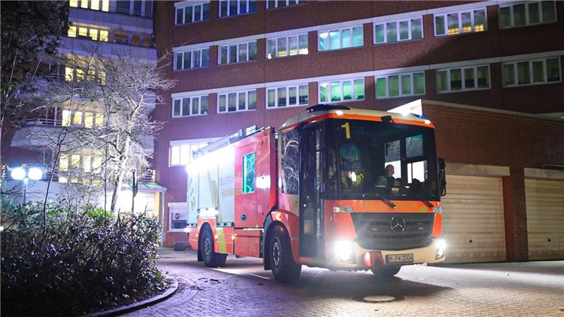 In Hannover stirbt ein Mann nach einem Feuer in einer Pflegeeinrichtung. 