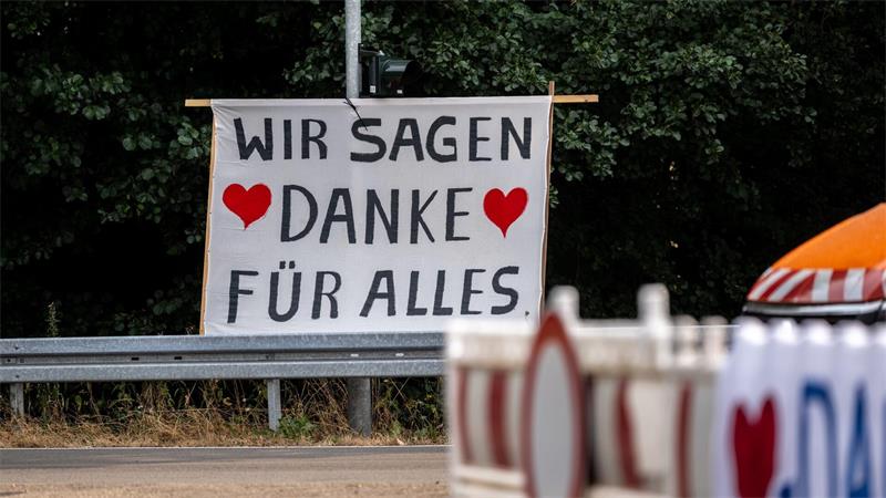 Kampf gegen Feuer in Belgien - Weiter Bangen auch in NRW In Hürtgenwald ist die Lage unter Kontrolle.