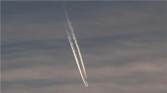 In Indonesien wird ein Flugzeug vermisst. (Symbolfoto)