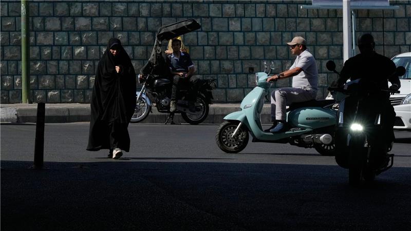 Warum ein Deal zwischen dem Iran und den USA so schwer ist In Irans Hauptstadt Teheran geht während der Verhandlungen das Leben weiter.