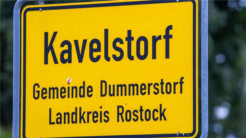Zahl der Ehec-Infektionen in MV steigt - Einsatz in Kita In Kavelstorf bei Rostock kam es wegen Ehec-Verdachts zu einem Großeinsatz des Rettungsdienstes.