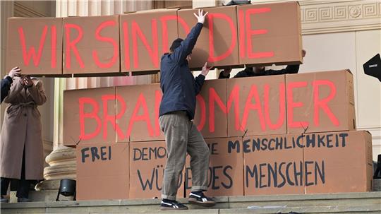 In Kommunalparlamenten im Osten grenzen sich die restlichen Parteien ähnlich stark von der AfD ab wie im Westen, sagen Forscher. (Archivbild)