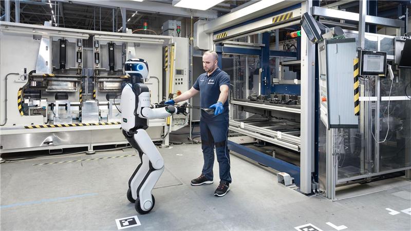 BMW testet humanoide Roboter in der Produktion in Leipzig In Leipzig setzt BMW testweise humanoide Roboter in der Produktion ein. (Handout)