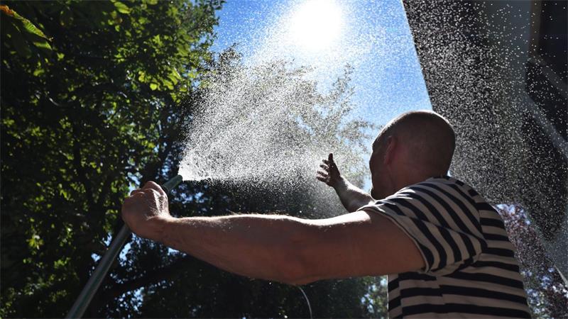 Schneider: Werden ernsthafte Konflikte um Wasser haben In München gelten ebenfalls Einschränkungen. (Archivbild)