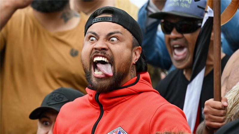 In Neuseeland leben heute rund 900.000 Maori, das sind etwas mehr als 17 Prozent der Bevölkerung. 