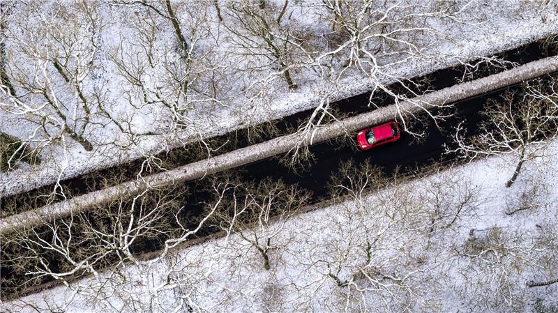 In Niedersachsen und Bremen hat das Winterwetter die Landschaft verändert. 
