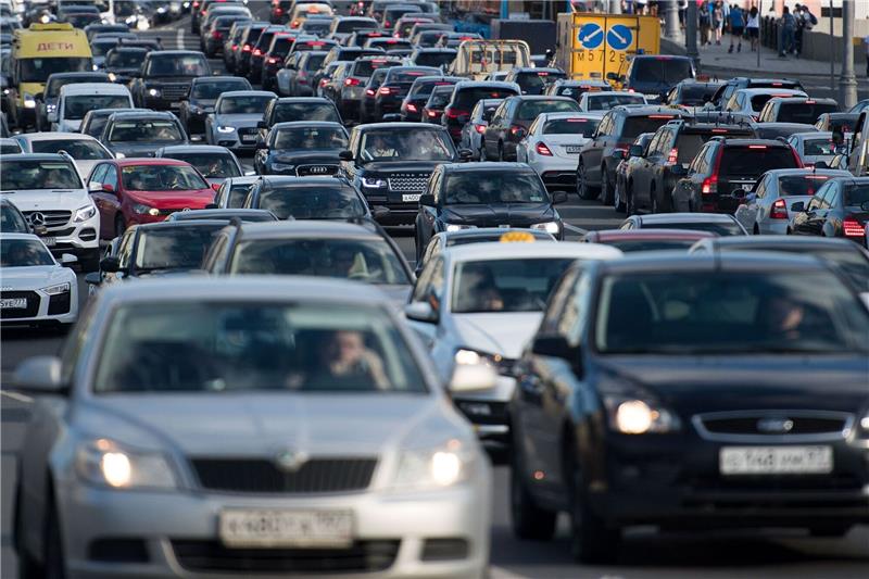 Russlands Automarkt bricht im Kriegsjahr deutlich ein In Russland wurden 2022 so wenig Autos verkauft wie seit Jahrzehnten nicht mehr. (Archivbild)