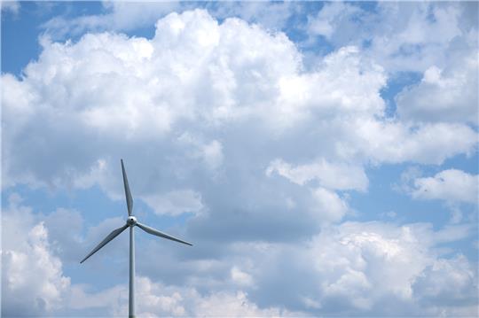 In Sachsen-Anhalt muss der Harz geringere Ziele beim Ausbau der Windenergie erfüllen als die anderen Regionen im Land. Foto: picture alliance/dpa | Sven Hoppe