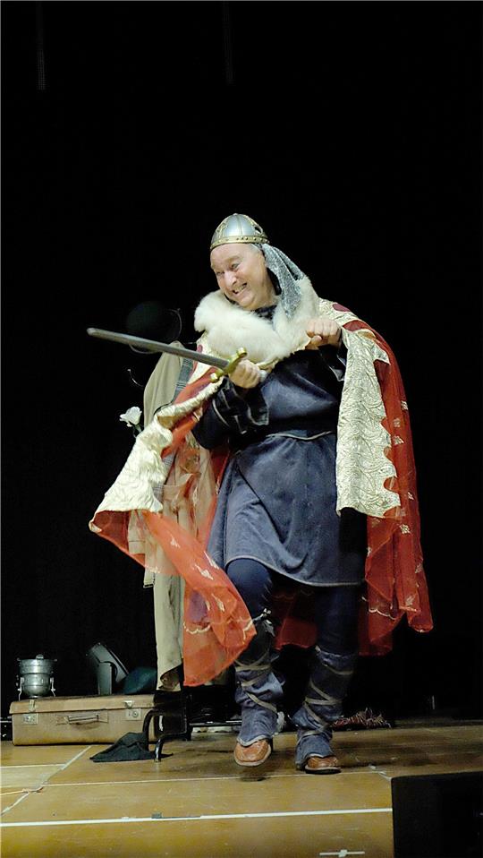In Shakespeares Dichtung ist „König Richard III.“ ein mörderischer Monarch. Leichtes Spiel für Bernd Lafrenz, der auch dieses Stück bravourös auf die Bühne bringt.