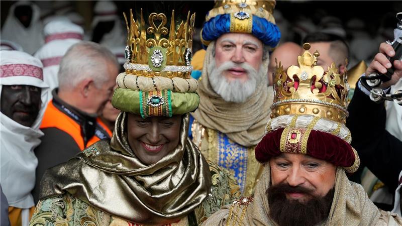 Spanien: Mit Lotto-Glück ins neue Jahr starten In Spanien bekommen die Kinder ihre Weihnachtsgeschenke traditionell erst am Morgen des Dreikönigstags.