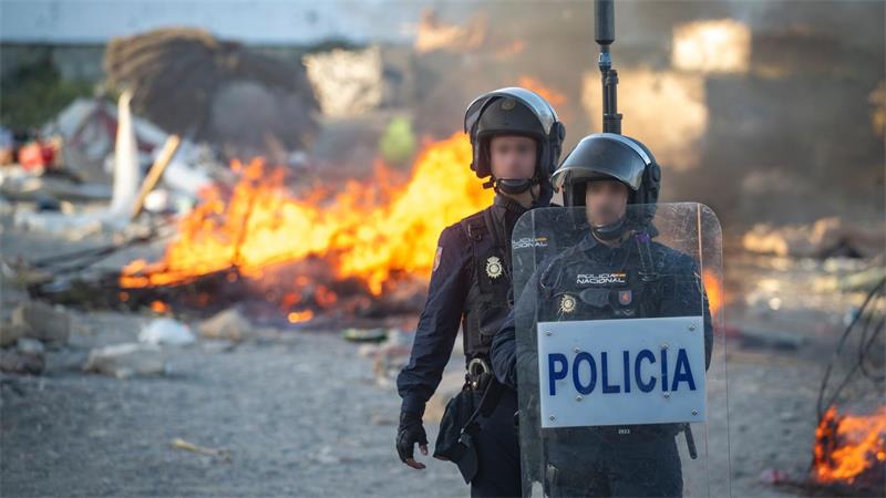 Spanien: Vorwürfe wegen Ceuta Richtung Russland und Israel In Spaniens Nordafrika-Exklave Ceuta wächst der Widerstand von Einheimischen gegen die Anwesenheit Tausender Migranten.