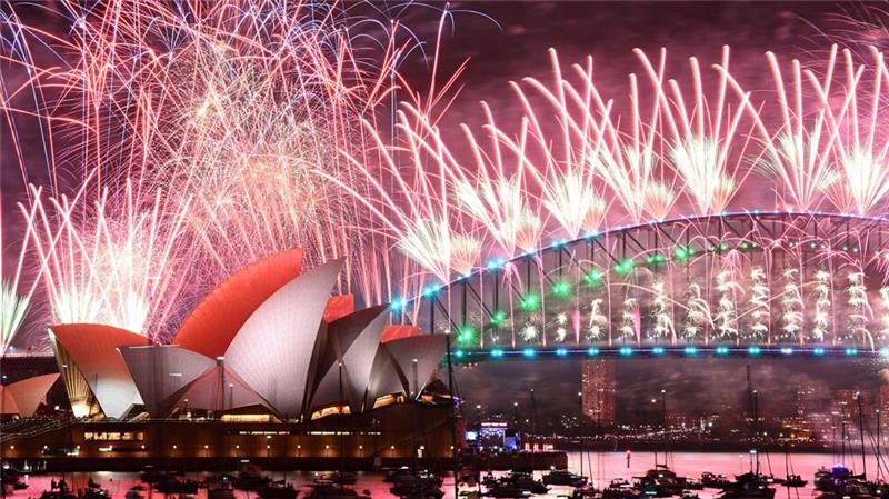 In Sydney soll das Feuerwerk in der Silvesternacht diesmal größer werden als je zuvor. (Archivbild vom letzten Jahr)