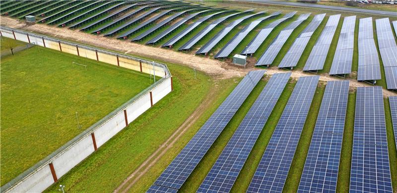 25 Hektar: Solarparks in Vienenburg geplant In Vienenburg sollen auf zwei Flächen von insgesamt 25 Hektar zwei neue Solarparks entstehen. Symbolbild: Schulze/dpa
