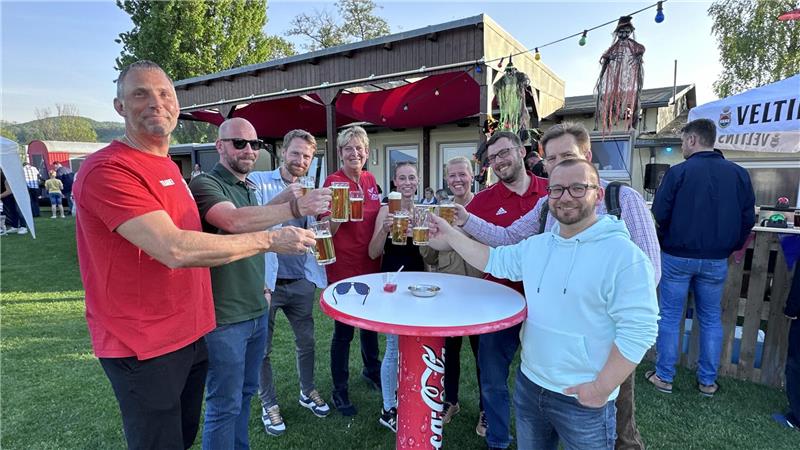 So fröhlich begrüßen die Bad Harzburger den Wonnemonat Mai In Westerode feiert der TSV.