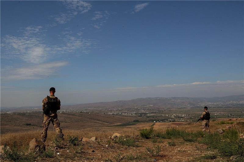 In das Gebiet von Wadi Khaled an der libanesisch-syrischen Grenze im Nordlibanon flüchten täglich Hunderte Menschen.