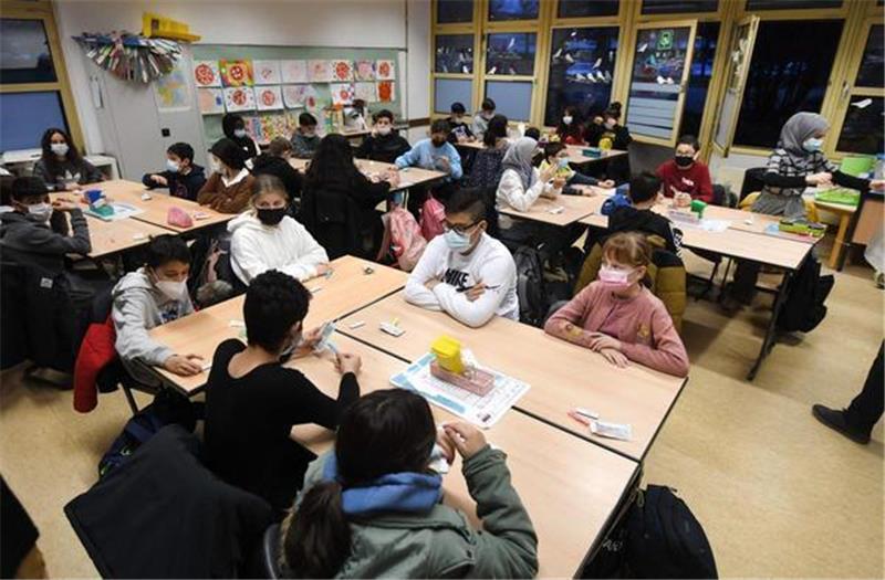 Deutsche Schüler fordern sicheren Unterricht In den Klassenzimmern verbreitet sich das Virus. Foto: Getty Images