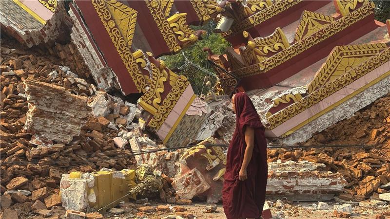 Ein Jahr danach: Myanmar ringt weiter mit Folgen des Bebens In den Regionen Sagaing und Mandalay wurden auch viele heilige Stätten zerstört. (Archivbild)