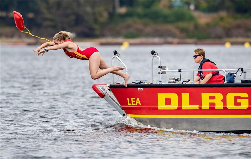 DLRG steigert Mitgliederzahlen - Rekord In den kommenden Jahren will die DLRG vor allem die Zahl der Aktiven steigern, um mehr Kindern das Schwimmen beibringen zu können.