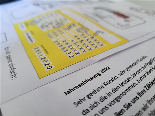 In den kommenden Tagen bekommen Kunden der Stadtwerke eine Karte zum Eintragen der Zählerstände zugeschickt. Foto: Exner