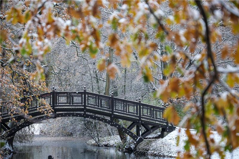 Frost und Schnee zum Auftakt in die Adventszeit In den nächsten Tagen kann es in Teilen Deutschlands wieder schneien.