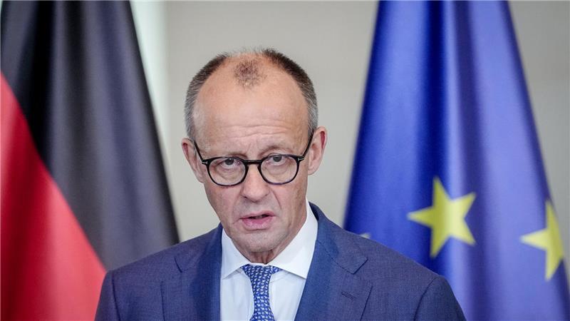 In den vergangenen Wochen hatte der Bundeskanzler von der EU-Kommission Änderungen beim ursprünglich geplanten Verbrenner-Aus verlangt. (Archivbild)