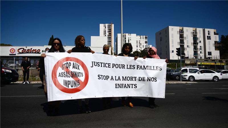 „Wir zählen unsere Toten“ – Drogengewalt schockt Marseille In den von Drogengewalt beherrschten Viertel in Marseille protestieren Bewohner und Betroffene gegen den Rauschgifthandel (Archivbild).