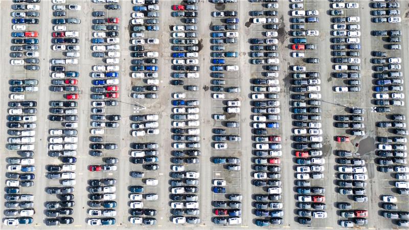 Deutsche Industrie steigert Umsatz - und streicht Jobs In der Autobranche gehen besonders viele Jobs verloren. (Archivbild)