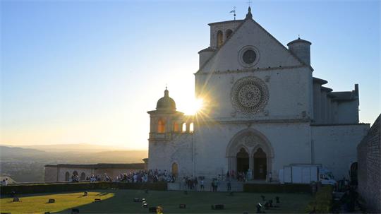In der Basilika San Francesco ist Franz von Assisi begraben.