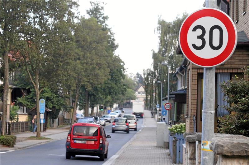 Debatte um Sicherheit von Bad Harzburgs Schulkindern In der Breiten Straße gilt Tempo 30. Aber in der Bahnhofstraße und der Schlewecker Straße geht das nicht? Archivfoto: Schlegel