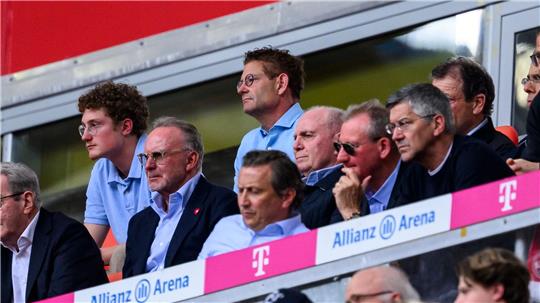 In der Bundesliga sind die meisten Spitzenjobs an Männer vergeben.