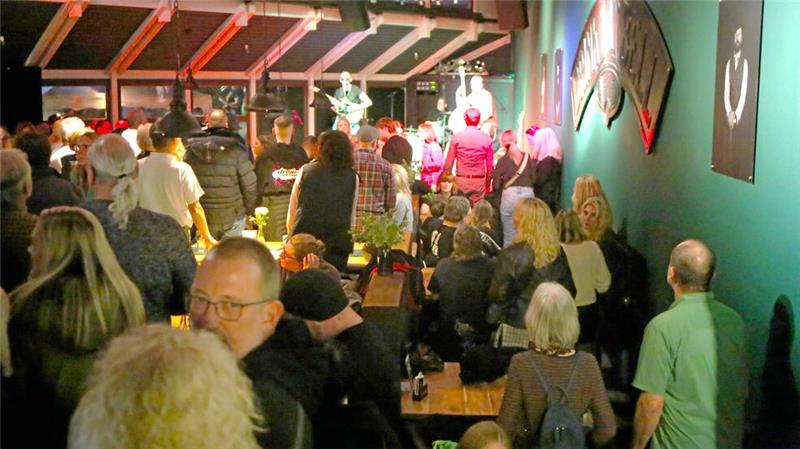 In der Gaststätte Drink‘A‘Bell im Kurgastzentrum sind wie schon im Vorjahr am Samstag zwei Live-Acts zu hören.