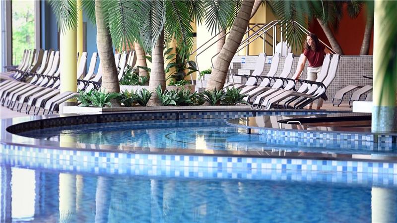 In der Havel-Therme in Werder hat es nach Angaben von Geschäftsführer Andreas Schauer Probleme mit gewaltbereiten Männergruppen gegeben. (Archivfoto)