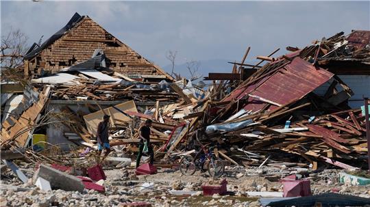 Jamaika nach Hurrikan „Melissa“: „Apokalyptische“ Zustände In der Küstenstadt Black River sehe es aus, als sei eine Bombe explodiert, sagte ein Vertreter des Welternährungsprogramms (WFP).